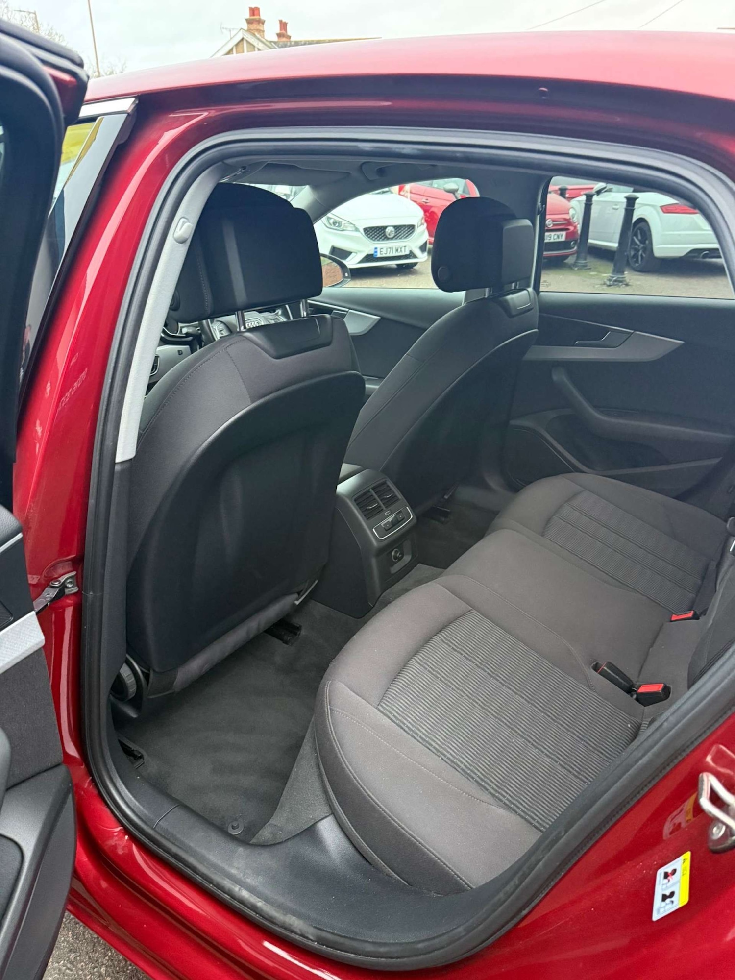 Used Audi A4 2016 for sale - 76724040: Photo 7