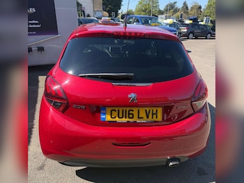 Used Peugeot 208 2016 for sale - 78359020: Photo