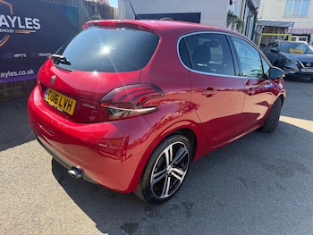 Used Peugeot 208 2016 for sale - 78359020: Photo