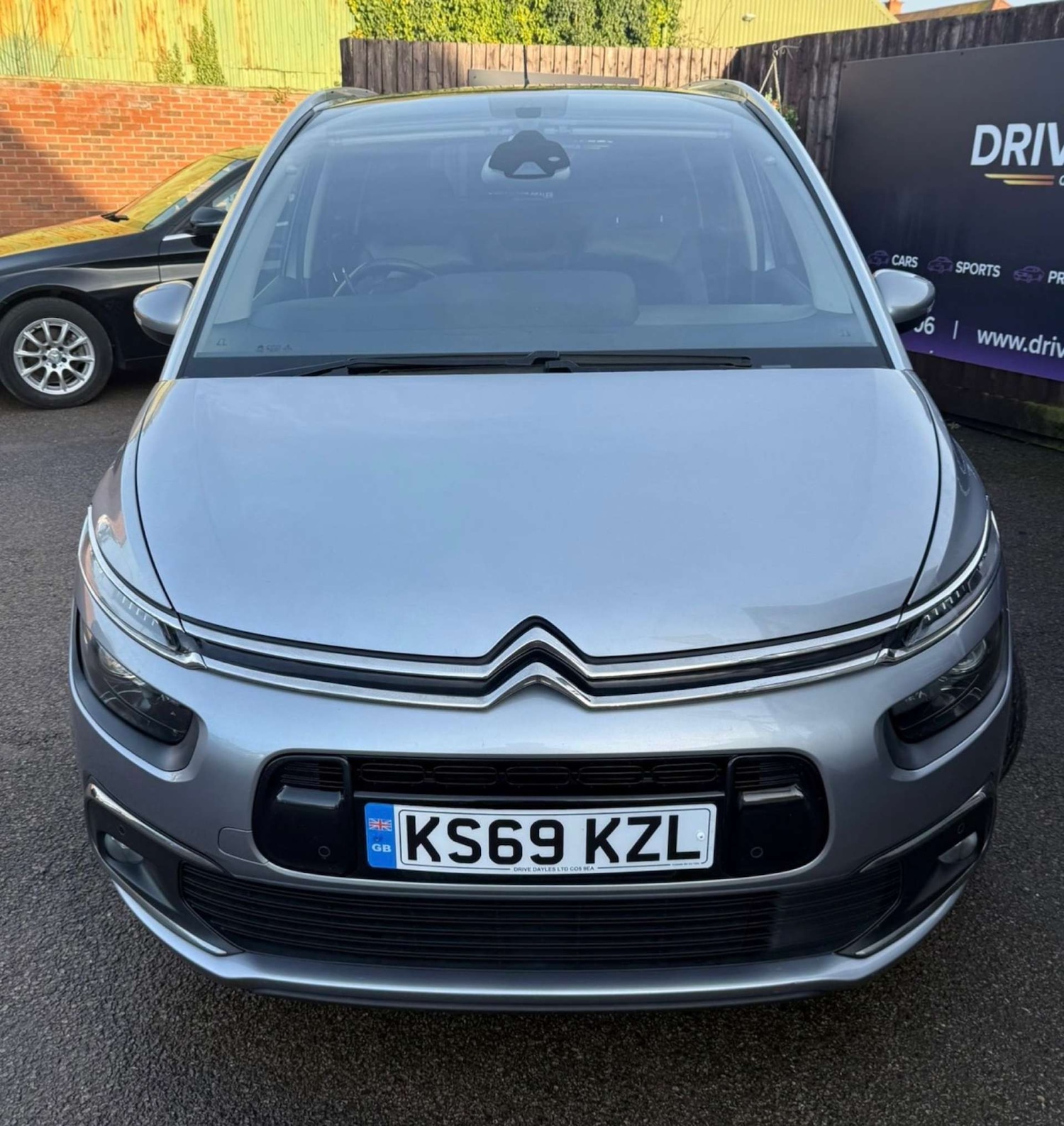 Used Citroen C4 Grand Picasso 2019 for sale - 77355507: Photo 2