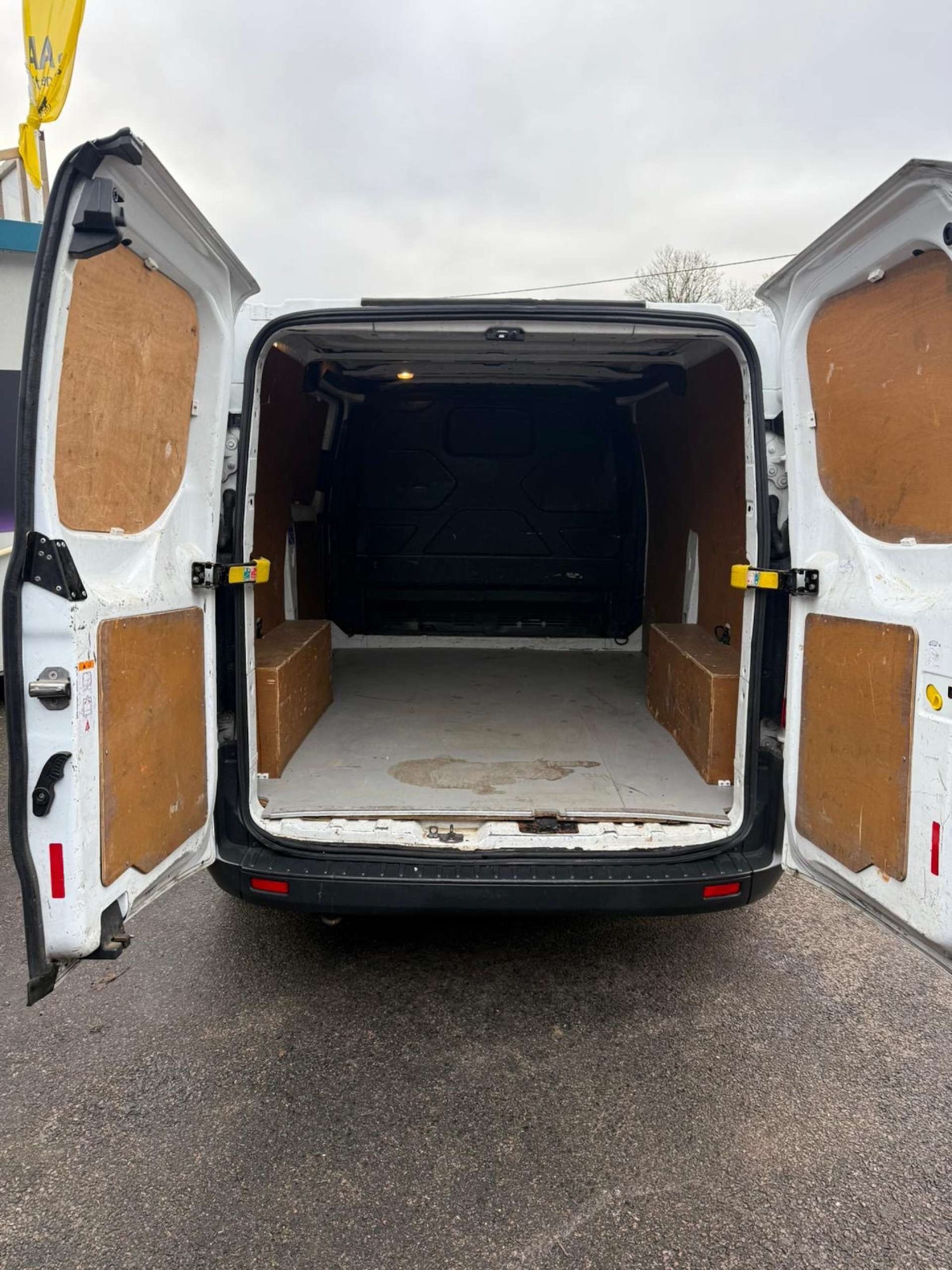 Used Ford Transit Custom 2017 for sale - 77069428: Photo 9