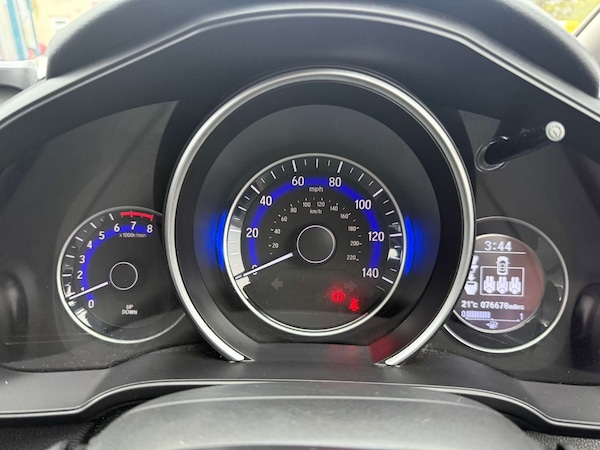 Used Honda Jazz 2018 for sale - 76235454: Photo 8