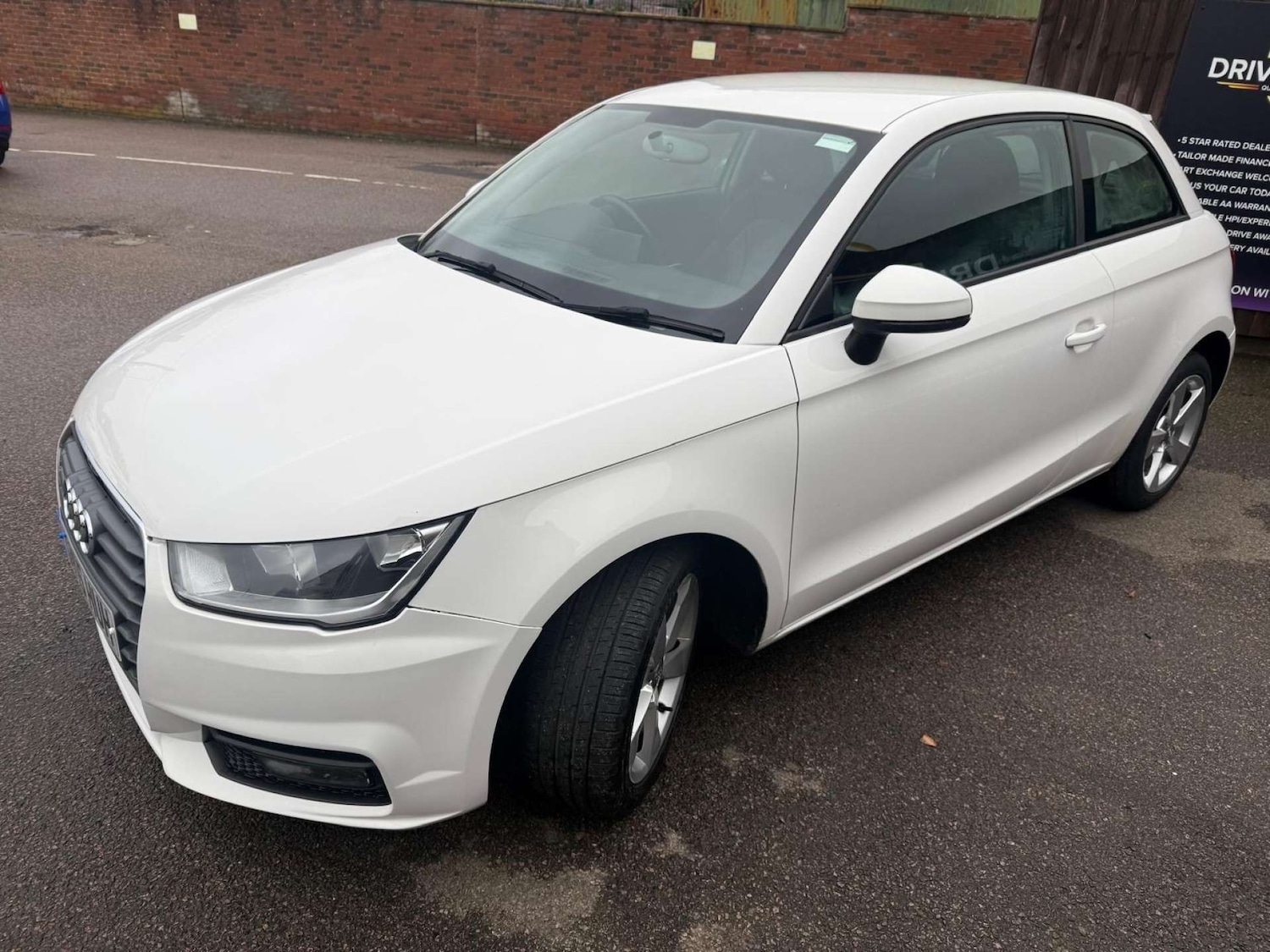 Used Audi A1 2015 for sale - 77610594: Photo 15