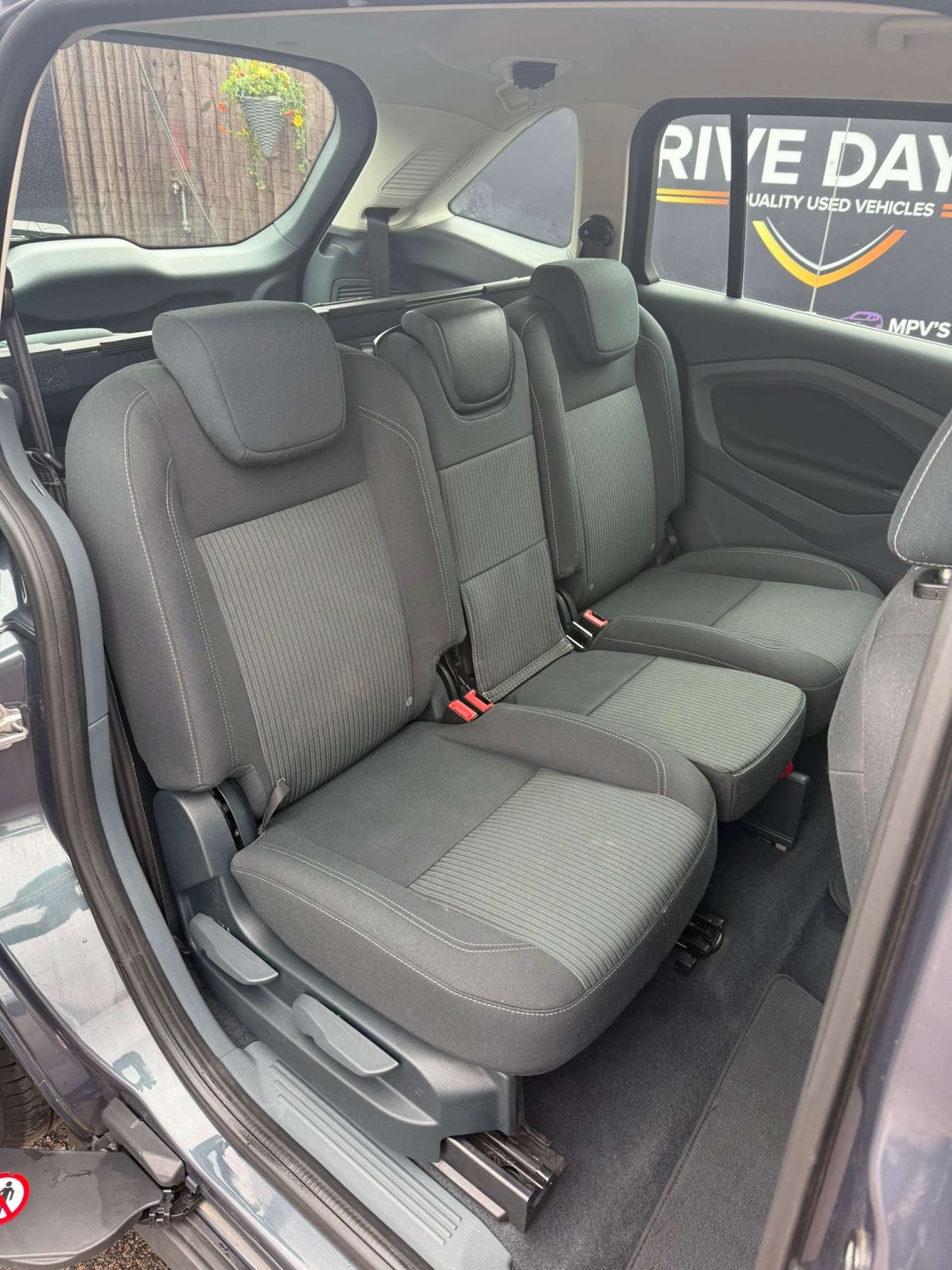 Used Ford Grand C-Max 2013 for sale - 77618899: Photo 9