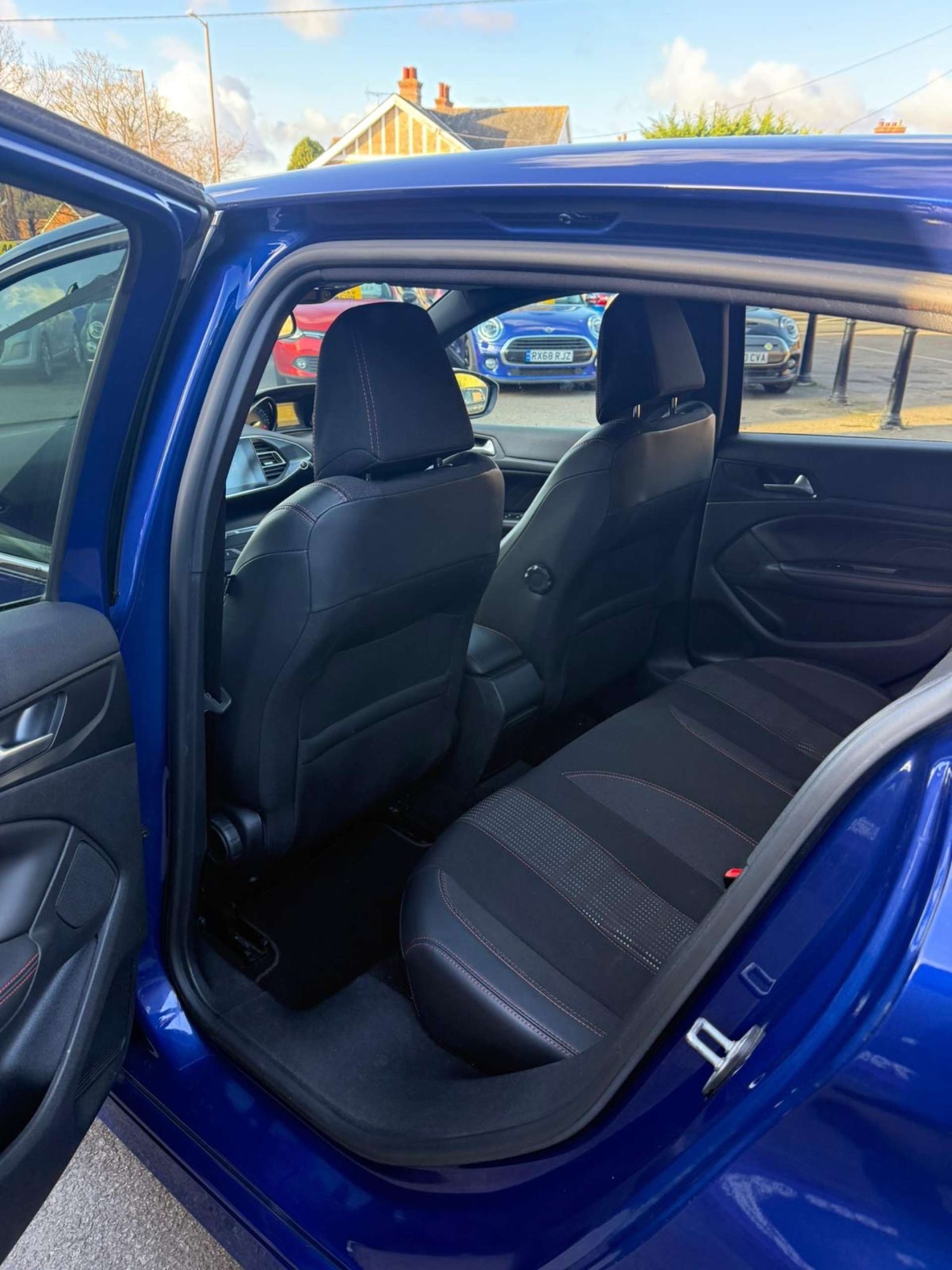 Used Peugeot 308 2017 for sale - 77073377: Photo 15