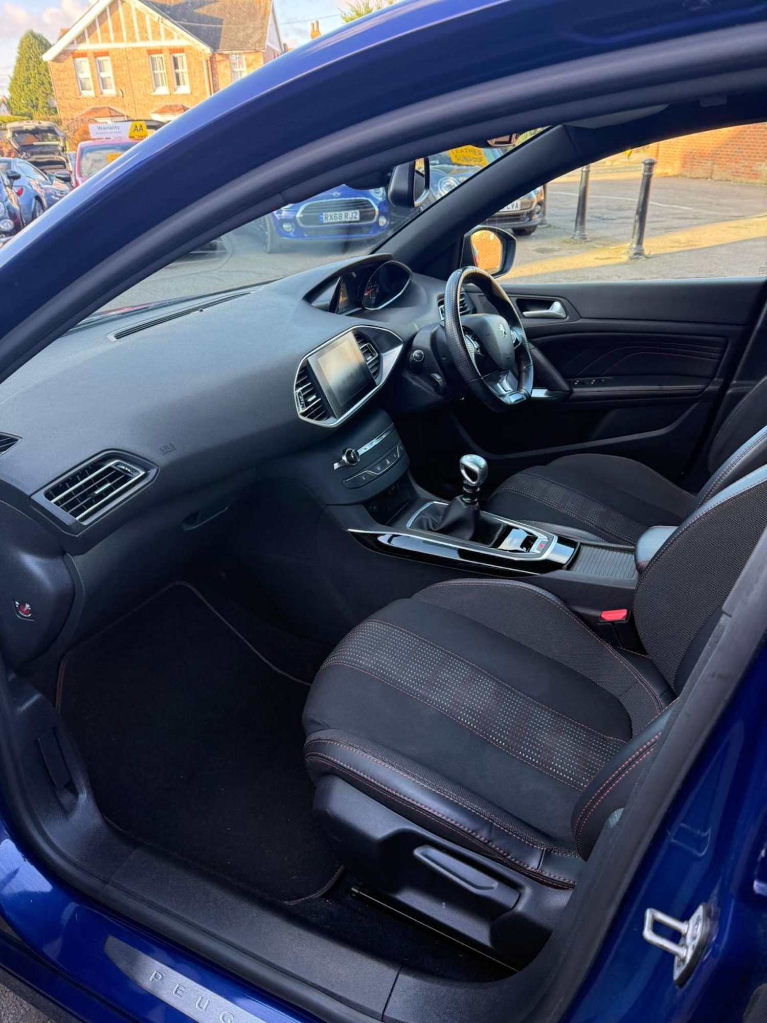 Used Peugeot 308 2017 for sale - 77073377: Photo 4