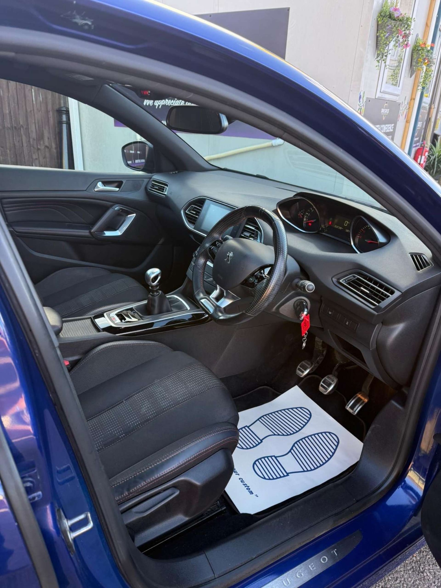 Used Peugeot 308 2017 for sale - 77073377: Photo 7