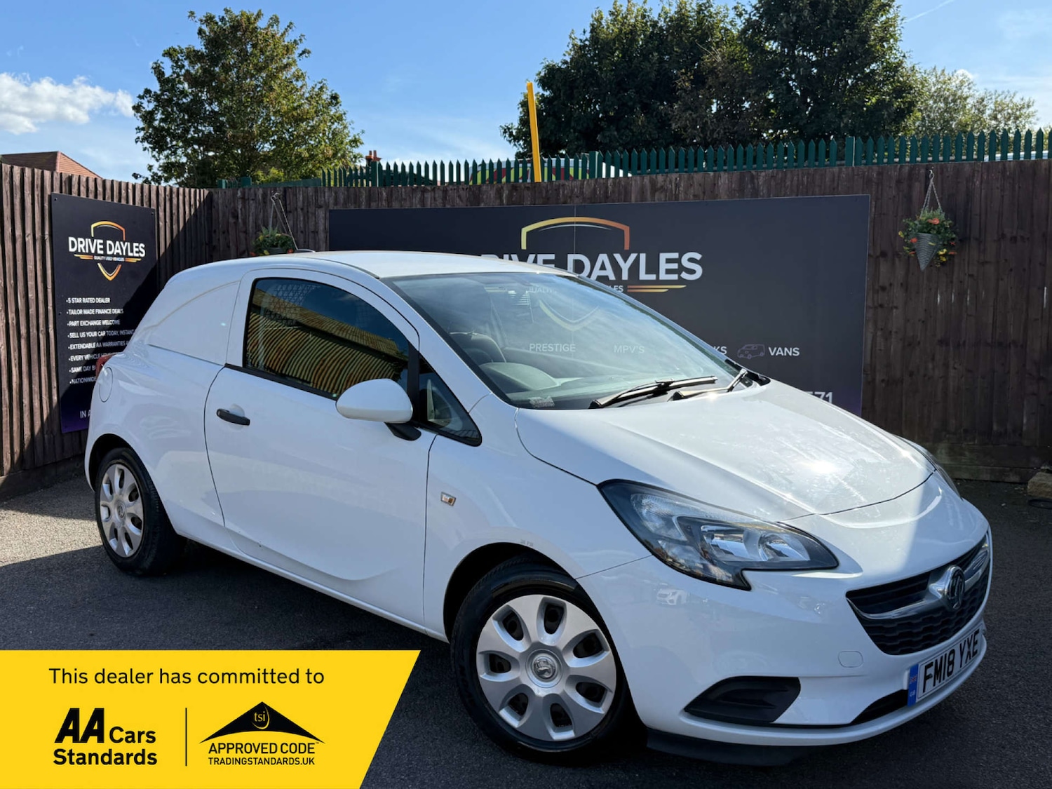 Used Vauxhall Corsa 2018 for sale - 76601408: Photo 1