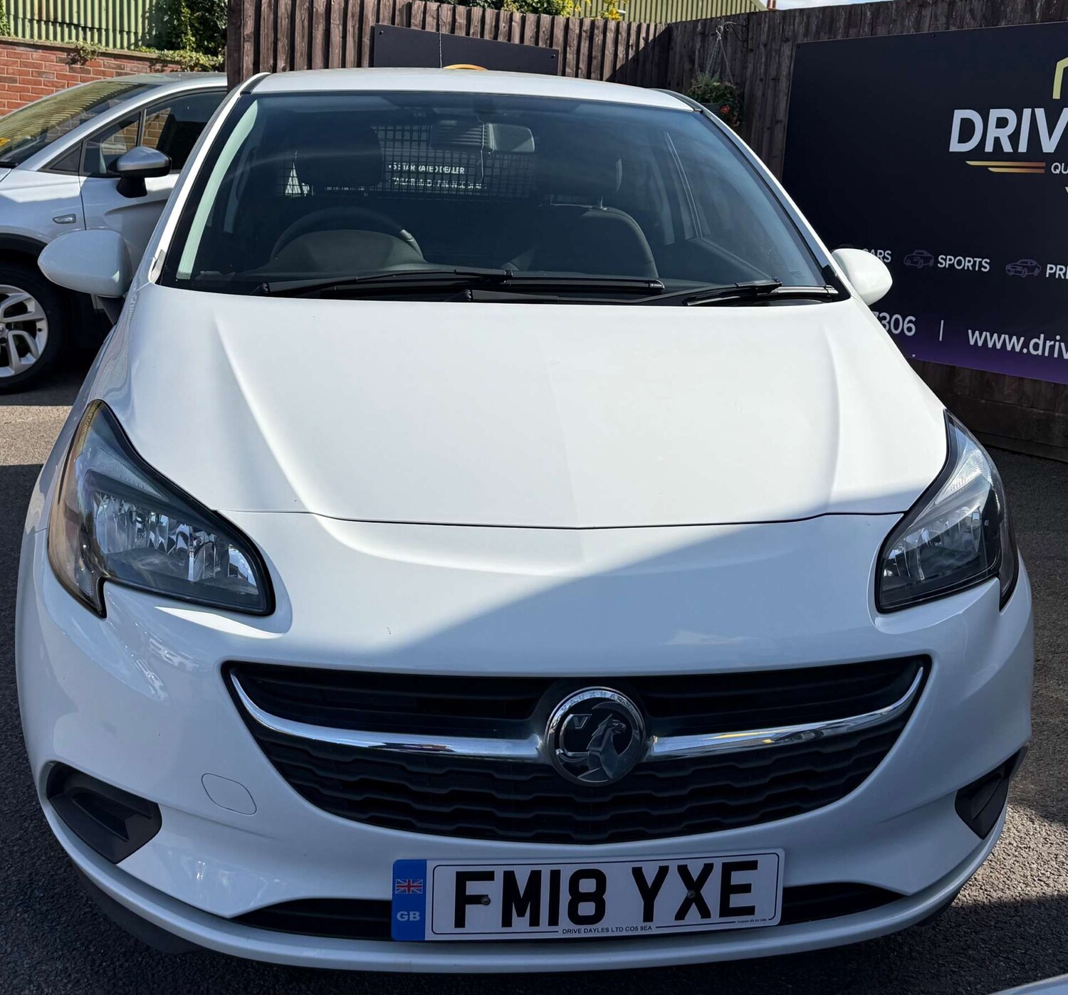 Used Vauxhall Corsa 2018 for sale - 76601408: Photo 3