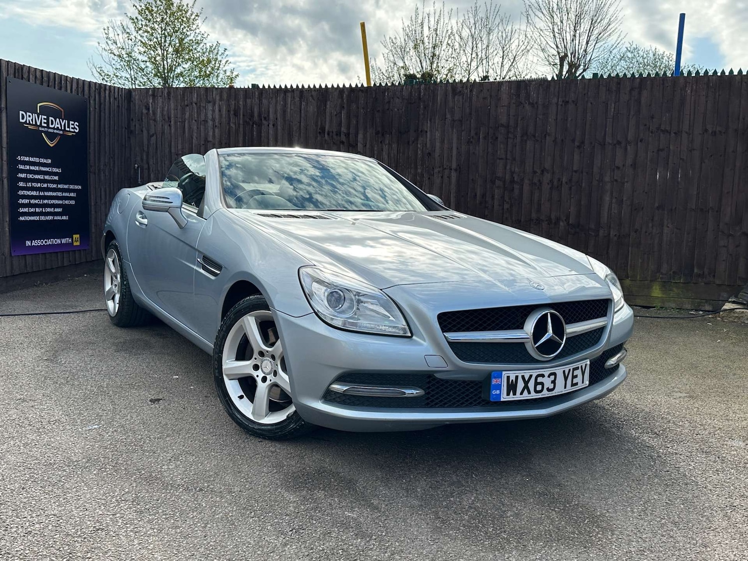 Used Mercedes-Benz SLK 2013 for sale - 76363898: Photo 14