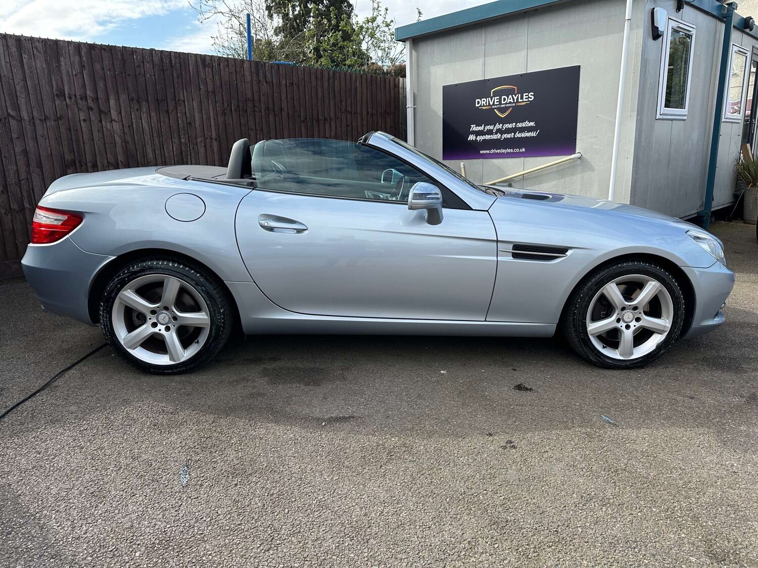 Used Mercedes-Benz SLK 2013 for sale - 76363898: Photo 16