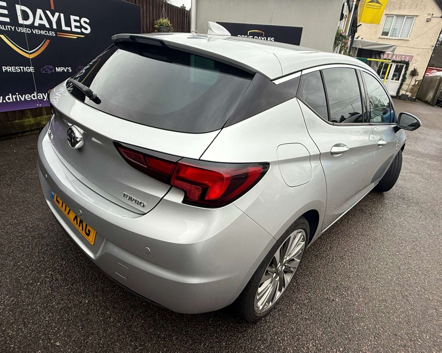 Used Vauxhall Astra 2017 for sale - 77314236: Photo 16