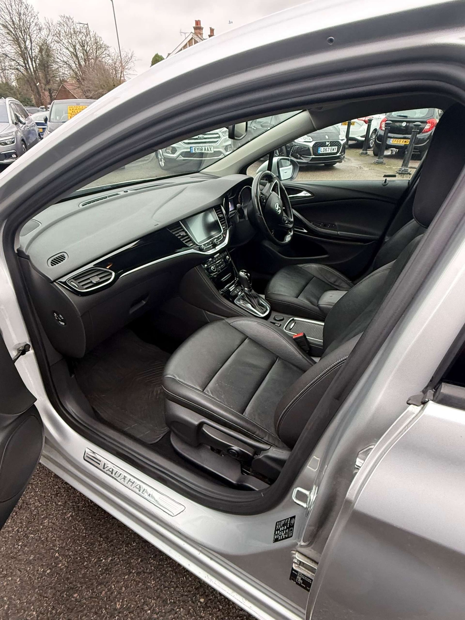 Used Vauxhall Astra 2017 for sale - 77314236: Photo 23