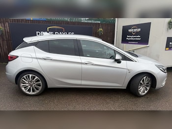 Used Vauxhall Astra 2017 for sale - 77314236: Photo