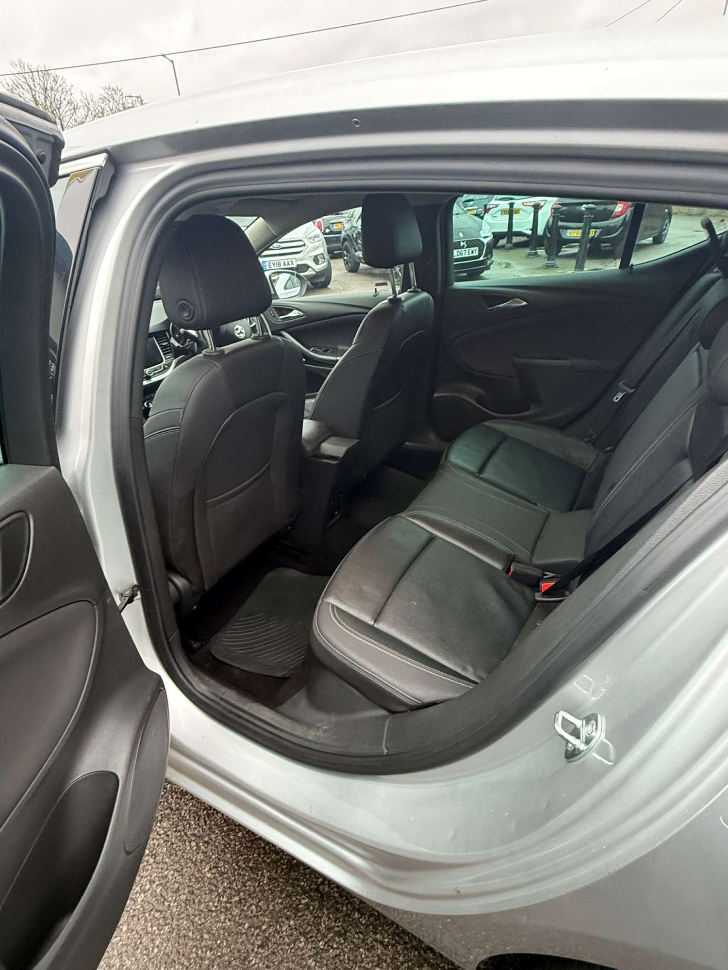 Used Vauxhall Astra 2017 for sale - 77314236: Photo 5