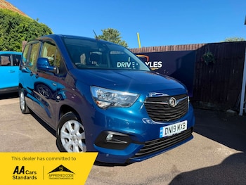 Used Vauxhall Combo Life 2019 for sale - 79099148: Photo