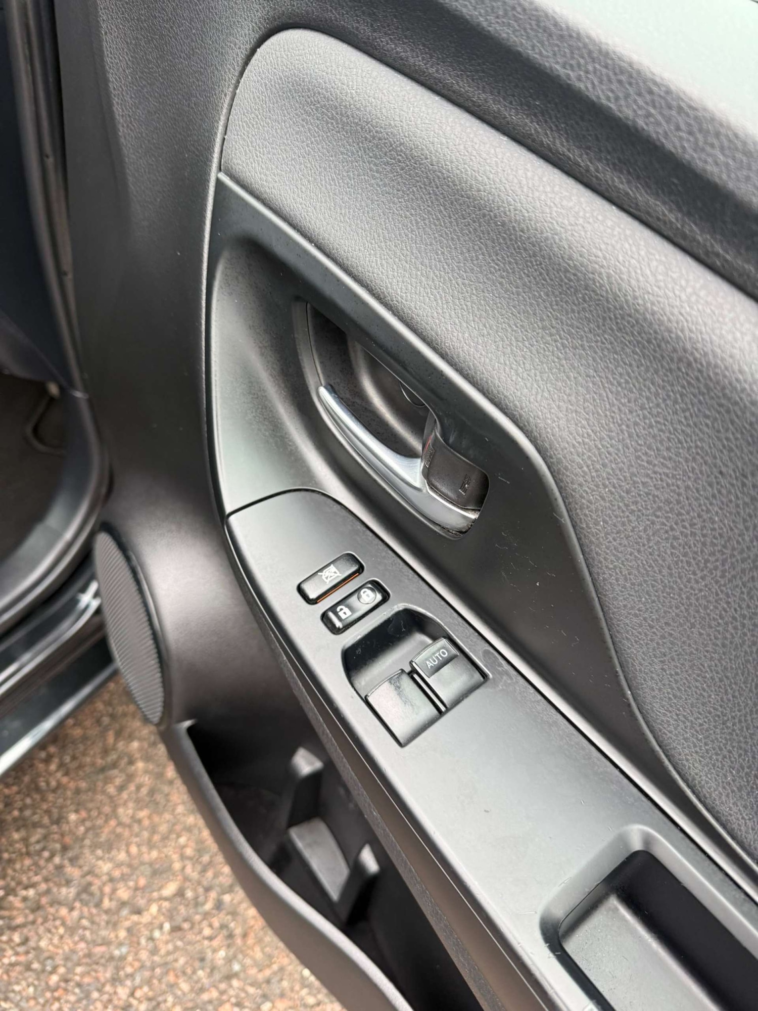 Used Toyota Yaris 2018 for sale - 77364271: Photo 11