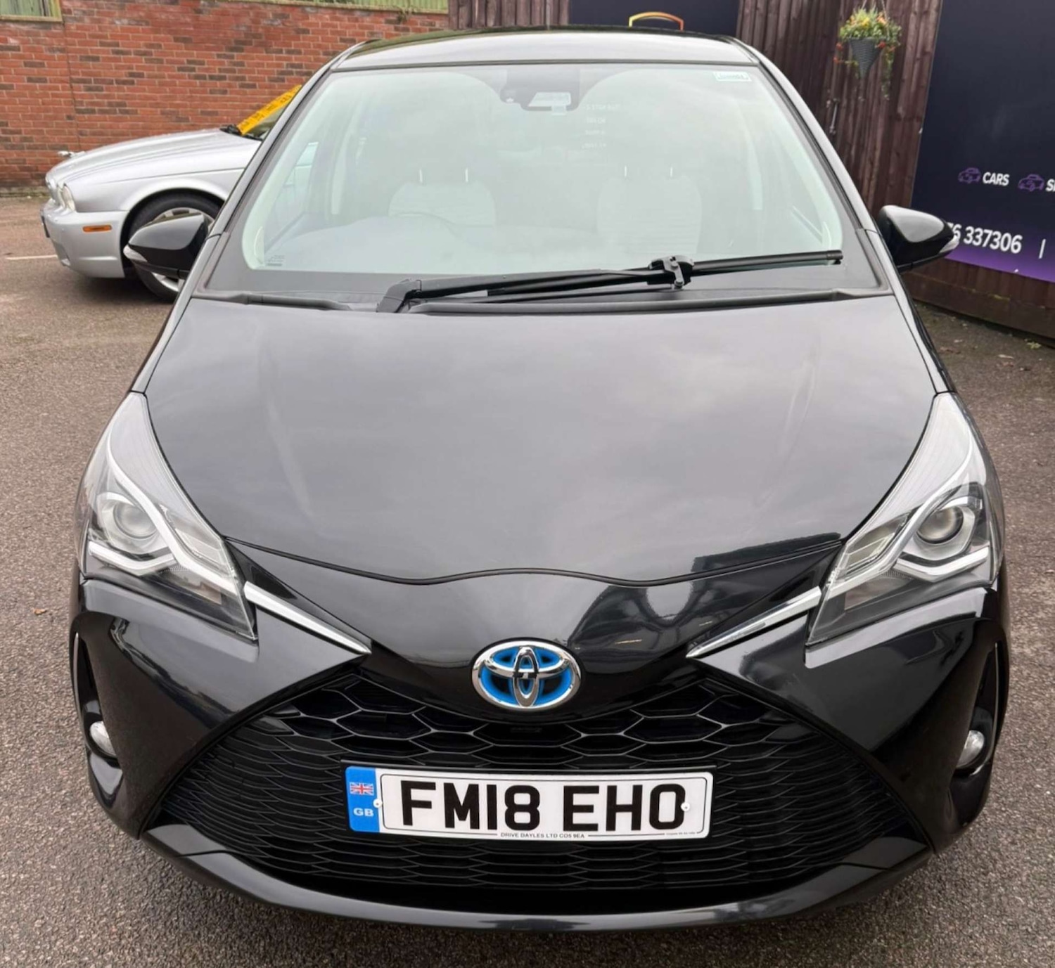Used Toyota Yaris 2018 for sale - 77364271: Photo 2
