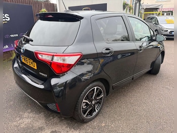 Used Toyota Yaris 2018 for sale - 77364271: Photo