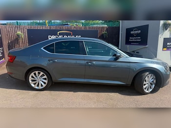Used Skoda Superb 2017 for sale - 78996894: Photo