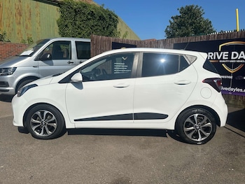 Used Hyundai i10 2018 for sale - 75156749: Photo