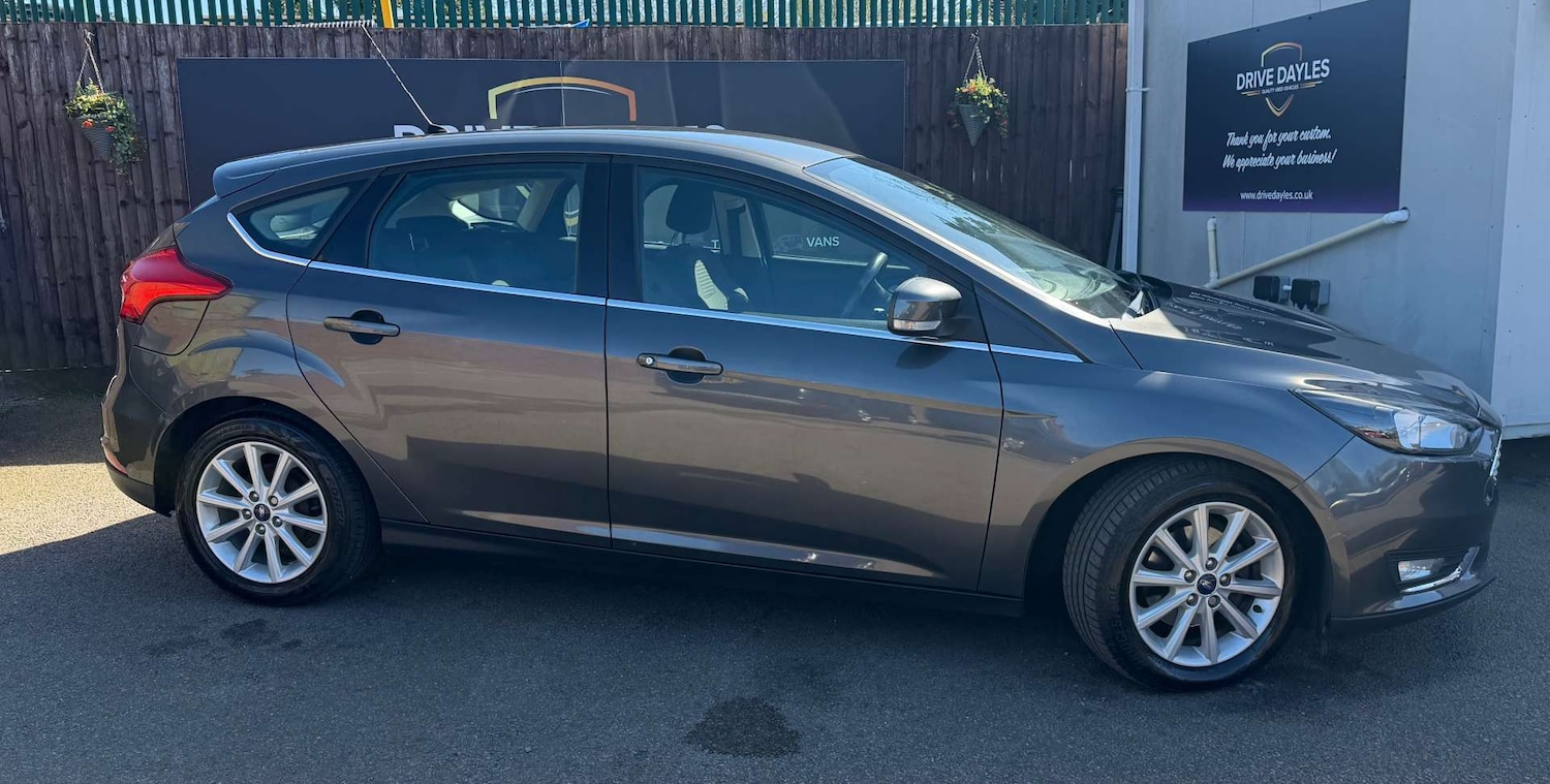 Used Ford Focus 2015 for sale - 78027779: Photo 8