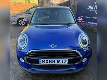 Used MINI Hatch 2018 for sale - 77022615: Photo