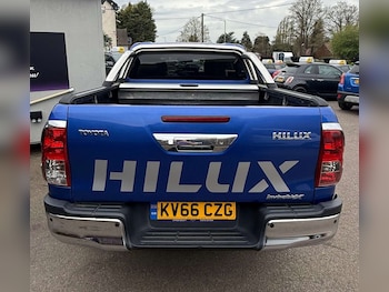 Used Toyota Hilux 2016 for sale - 78182054: Photo