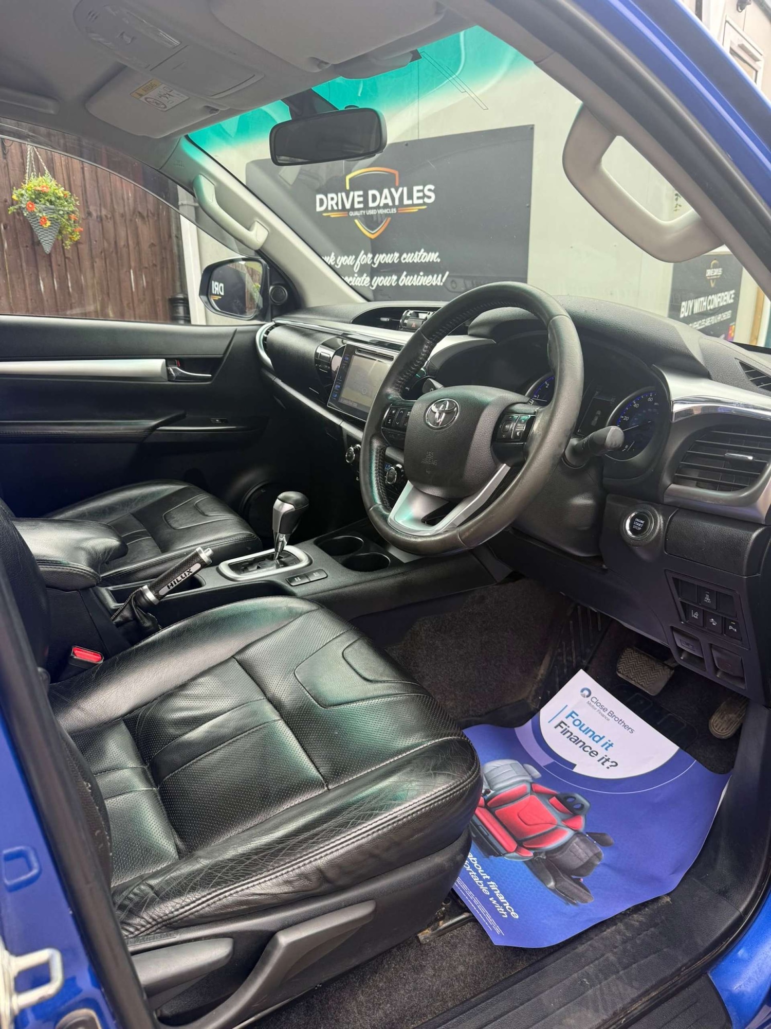 Used Toyota Hilux 2016 for sale - 78182054: Photo 8