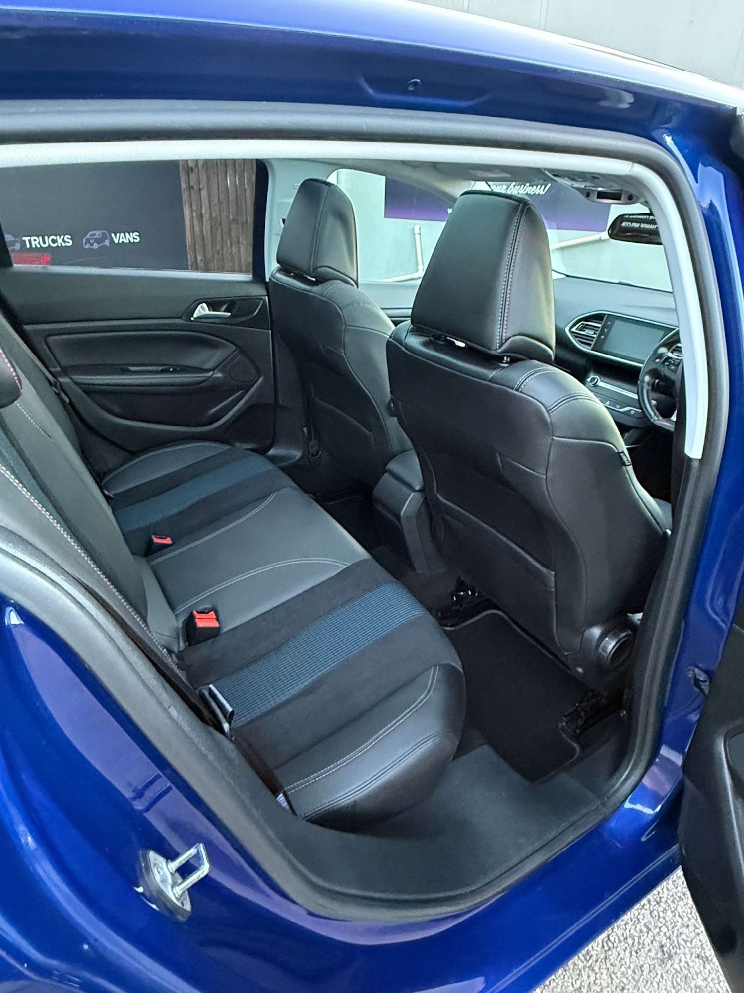 Used Peugeot 308 2018 for sale - 77096074: Photo 16