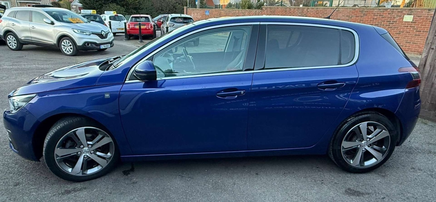 Used Peugeot 308 2018 for sale - 77096074: Photo 18