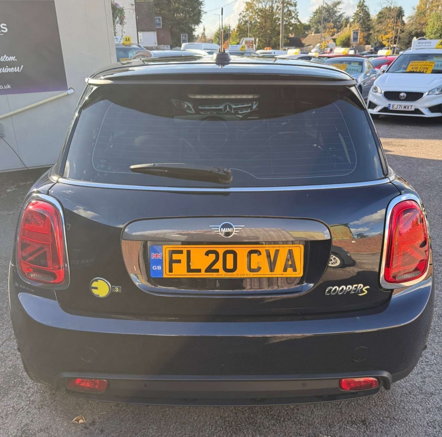 Used MINI Hatch 2020 for sale - 76437900: Photo 2