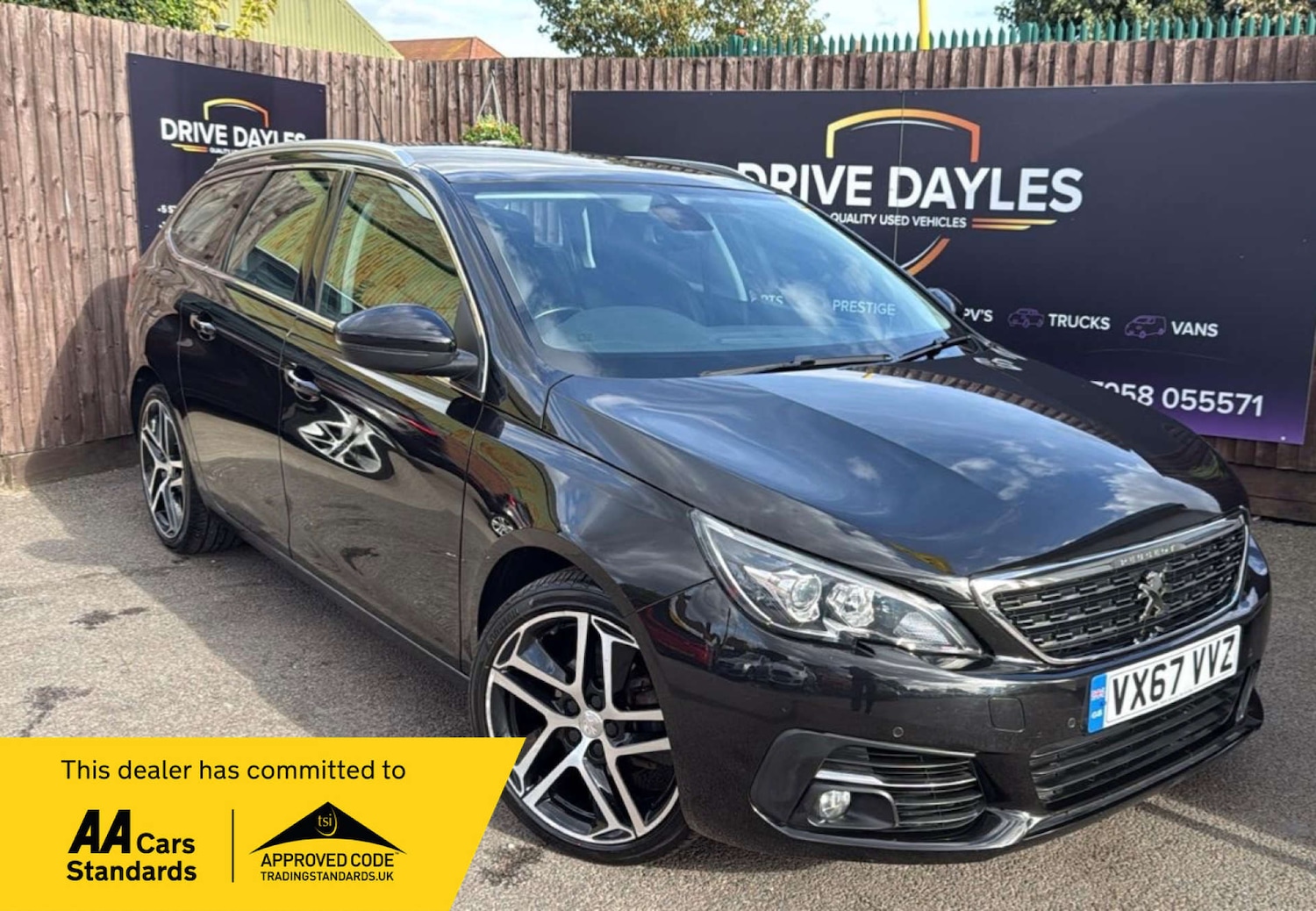 Used Peugeot 308 2017 for sale - 76601195: Photo 1