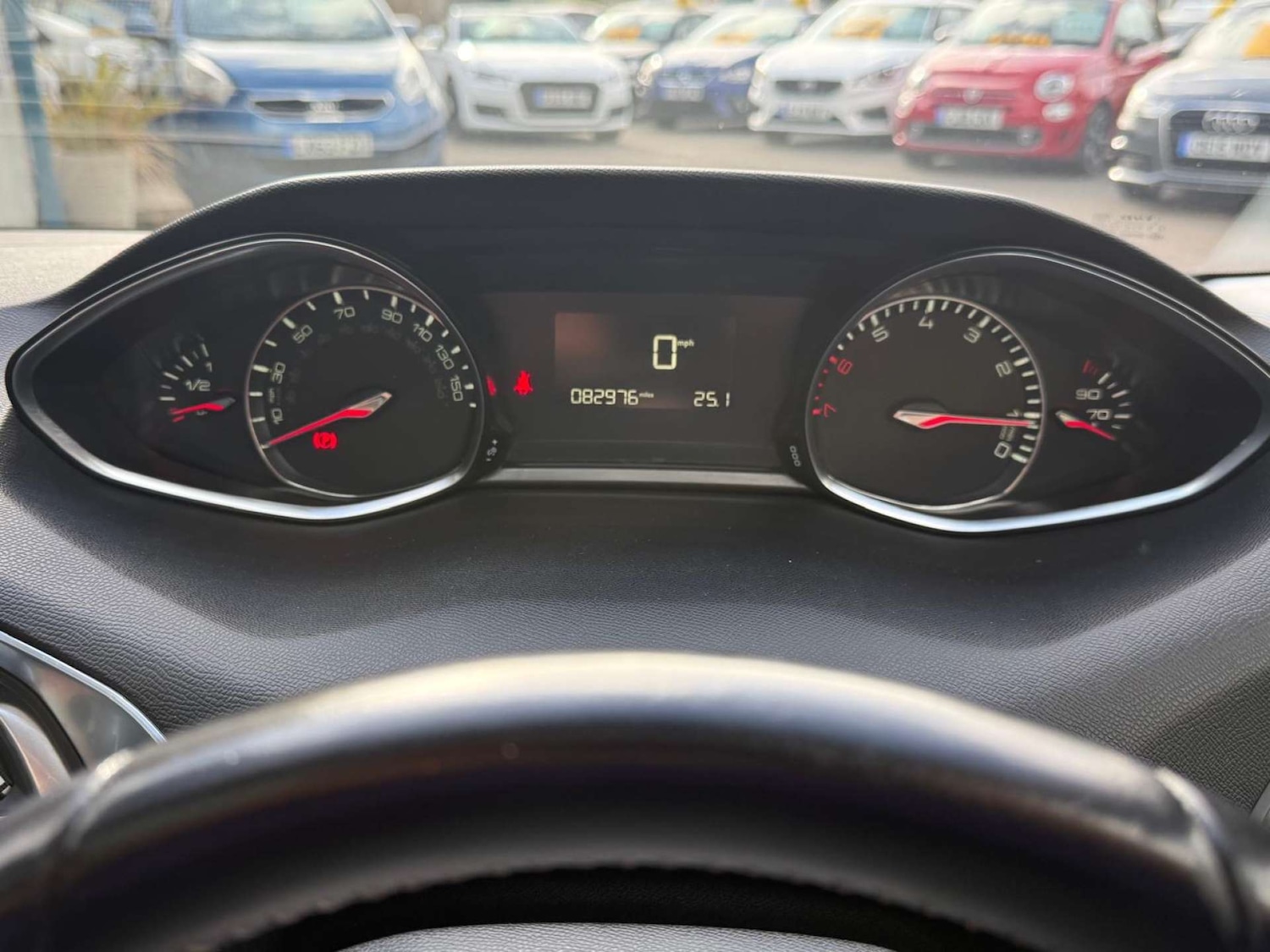 Used Peugeot 308 2017 for sale - 76601195: Photo 10