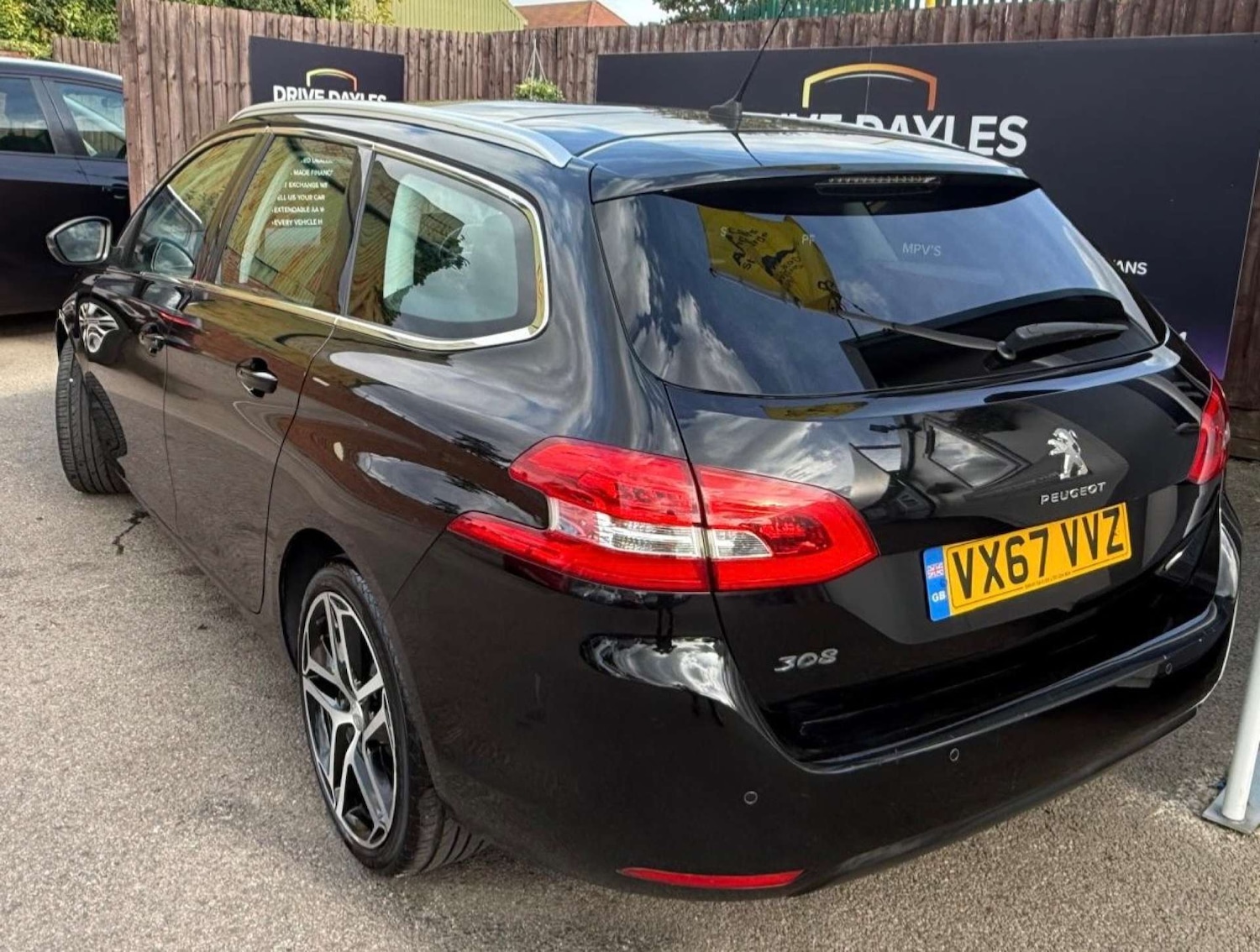 Used Peugeot 308 2017 for sale - 76601195: Photo 23