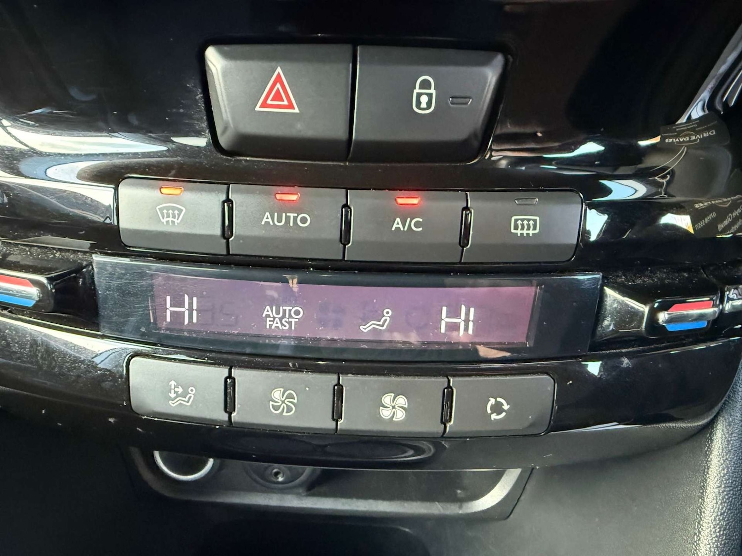 Used Peugeot 208 2013 for sale - 76829786: Photo 16