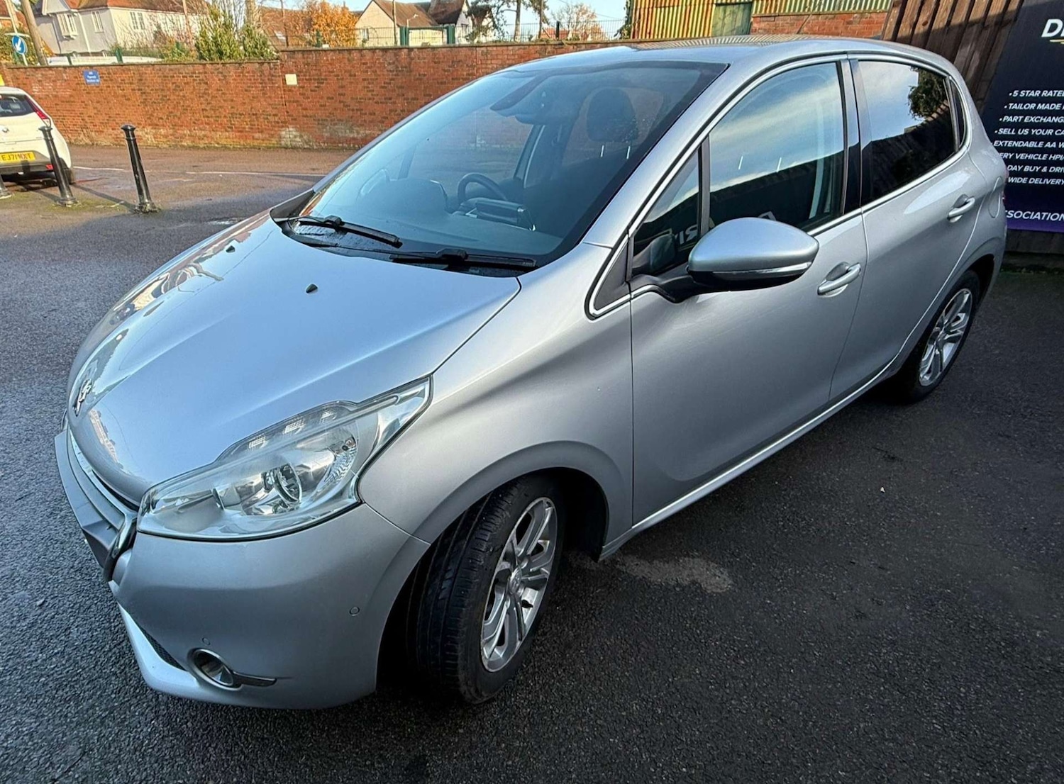 Used Peugeot 208 2013 for sale - 76829786: Photo 21