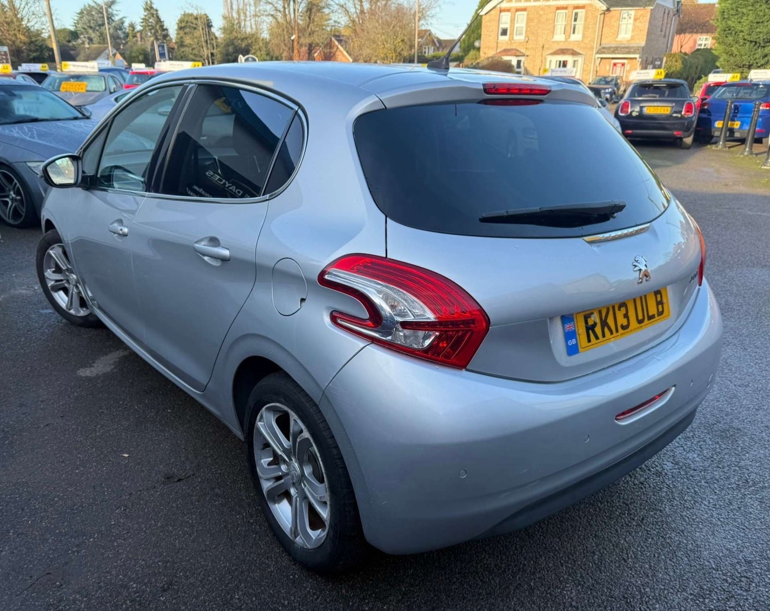 Used Peugeot 208 2013 for sale - 76829786: Photo 5