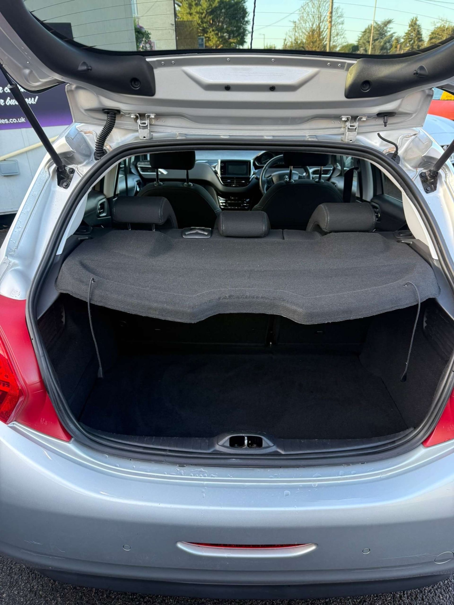 Used Peugeot 208 2013 for sale - 76829786: Photo 9