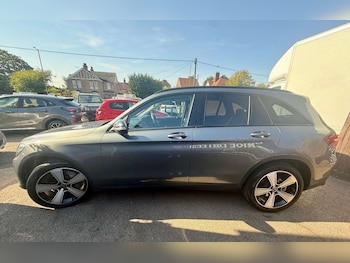 Used Mercedes-Benz GLC 2019 for sale - 79495625: Photo