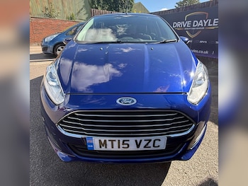 Used Ford Fiesta 2015 for sale - 75932024: Photo