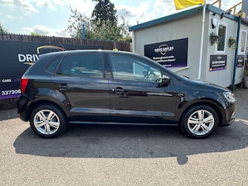 Used Volkswagen Polo 2017 for sale - 75179488: Photo