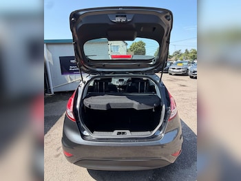 Used Ford Fiesta 2016 for sale - 78980531: Photo