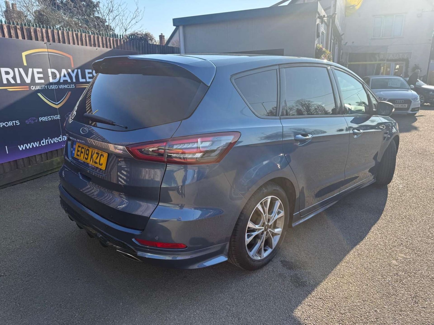 Used Ford S-Max 2019 for sale - 77953417: Photo 5