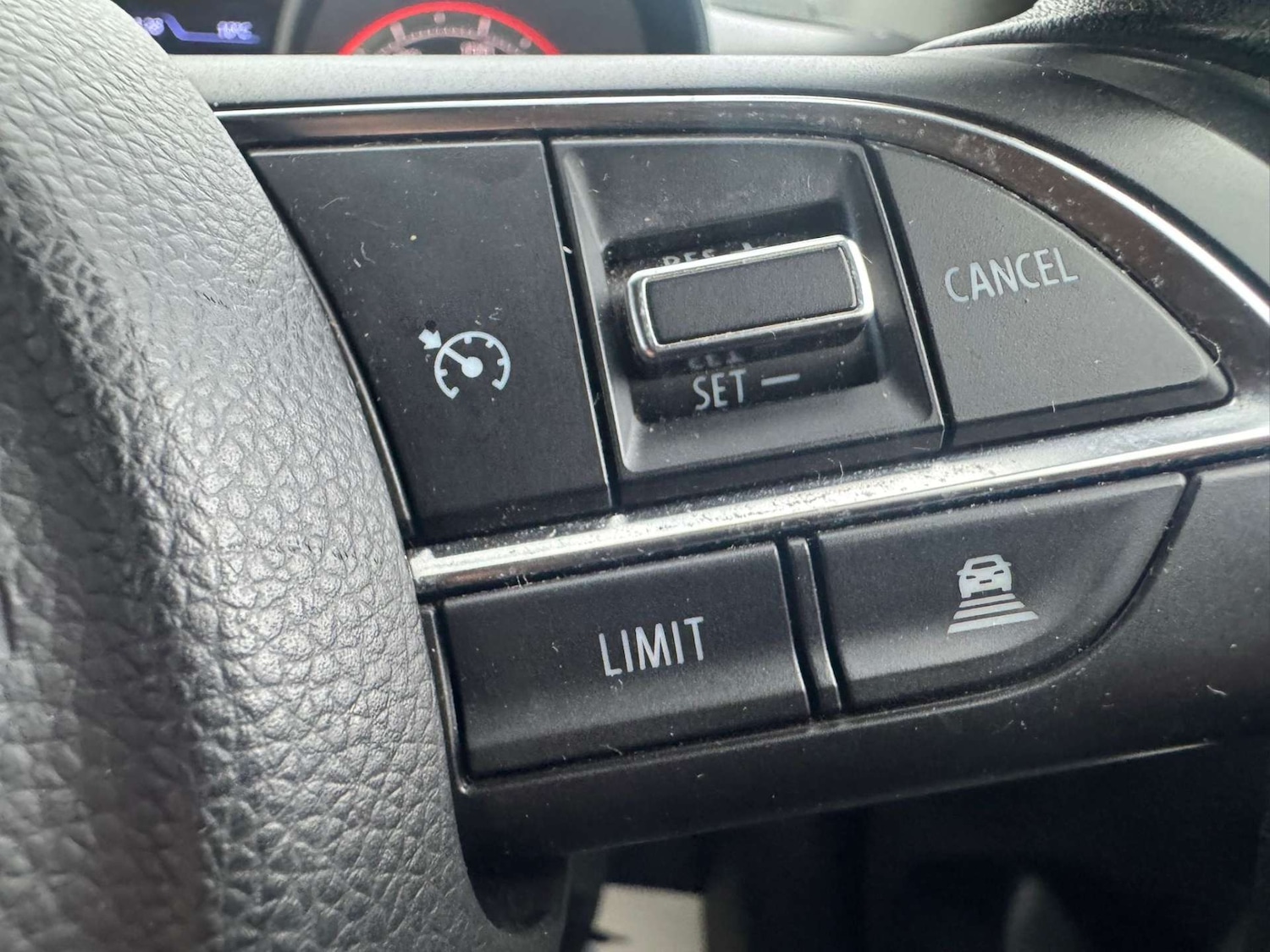 Used Suzuki Swift 2018 for sale - 77523177: Photo 21