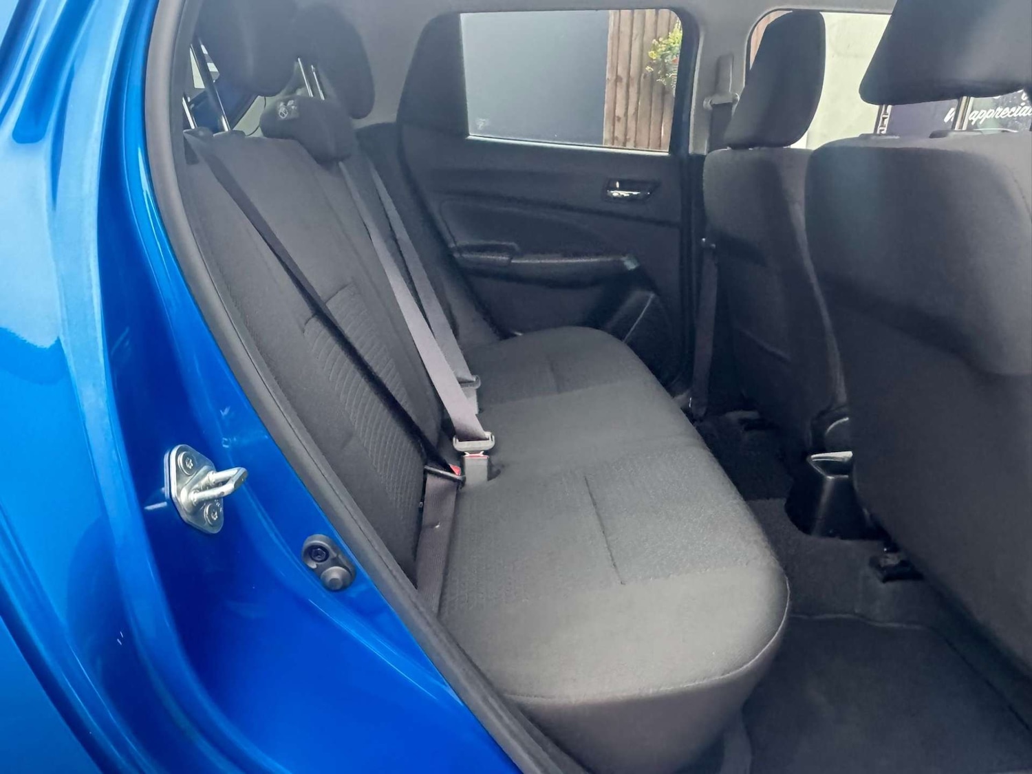 Used Suzuki Swift 2018 for sale - 77523177: Photo 7