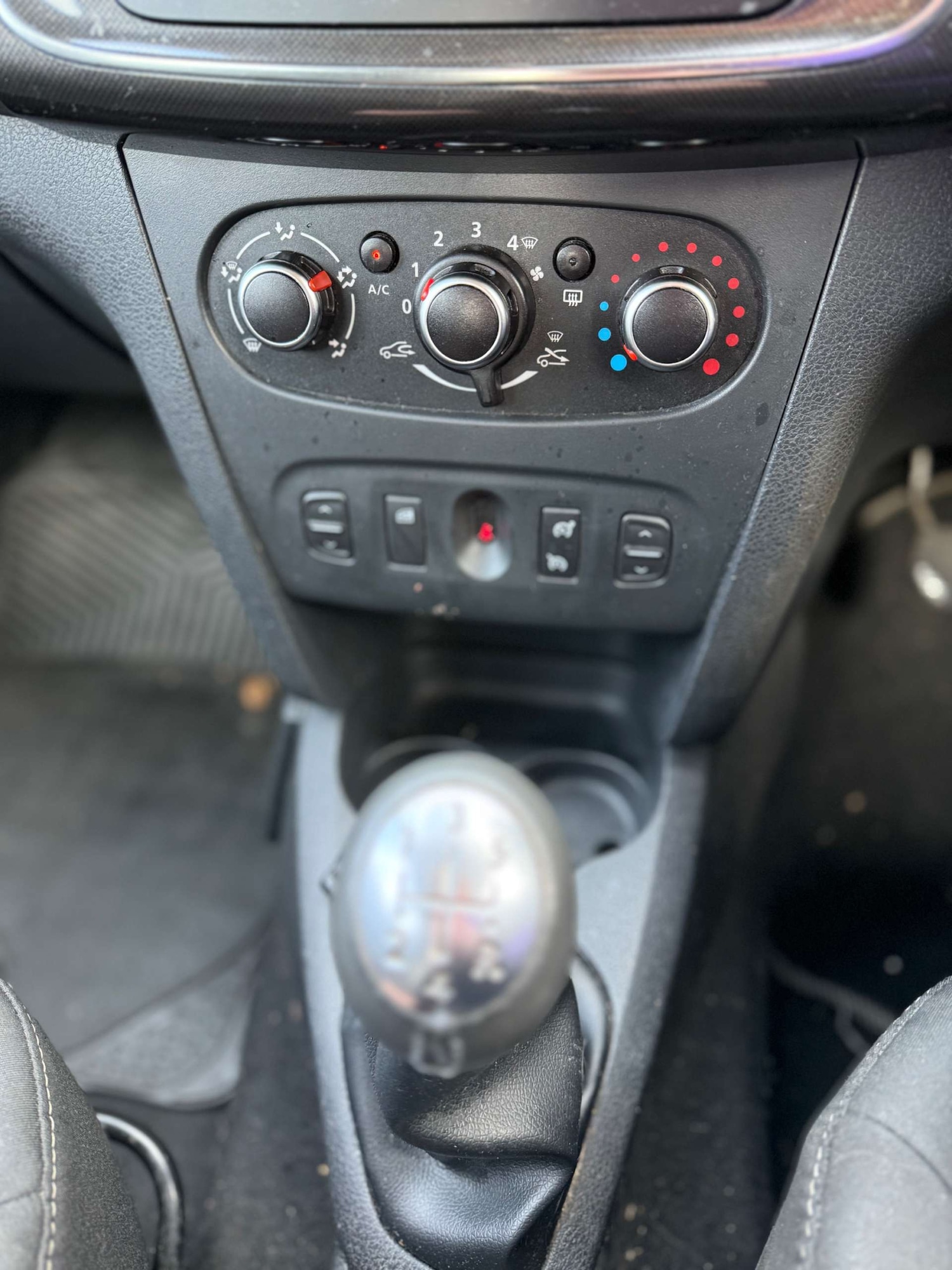 Used Dacia Sandero 2018 for sale - 76056650: Photo 12