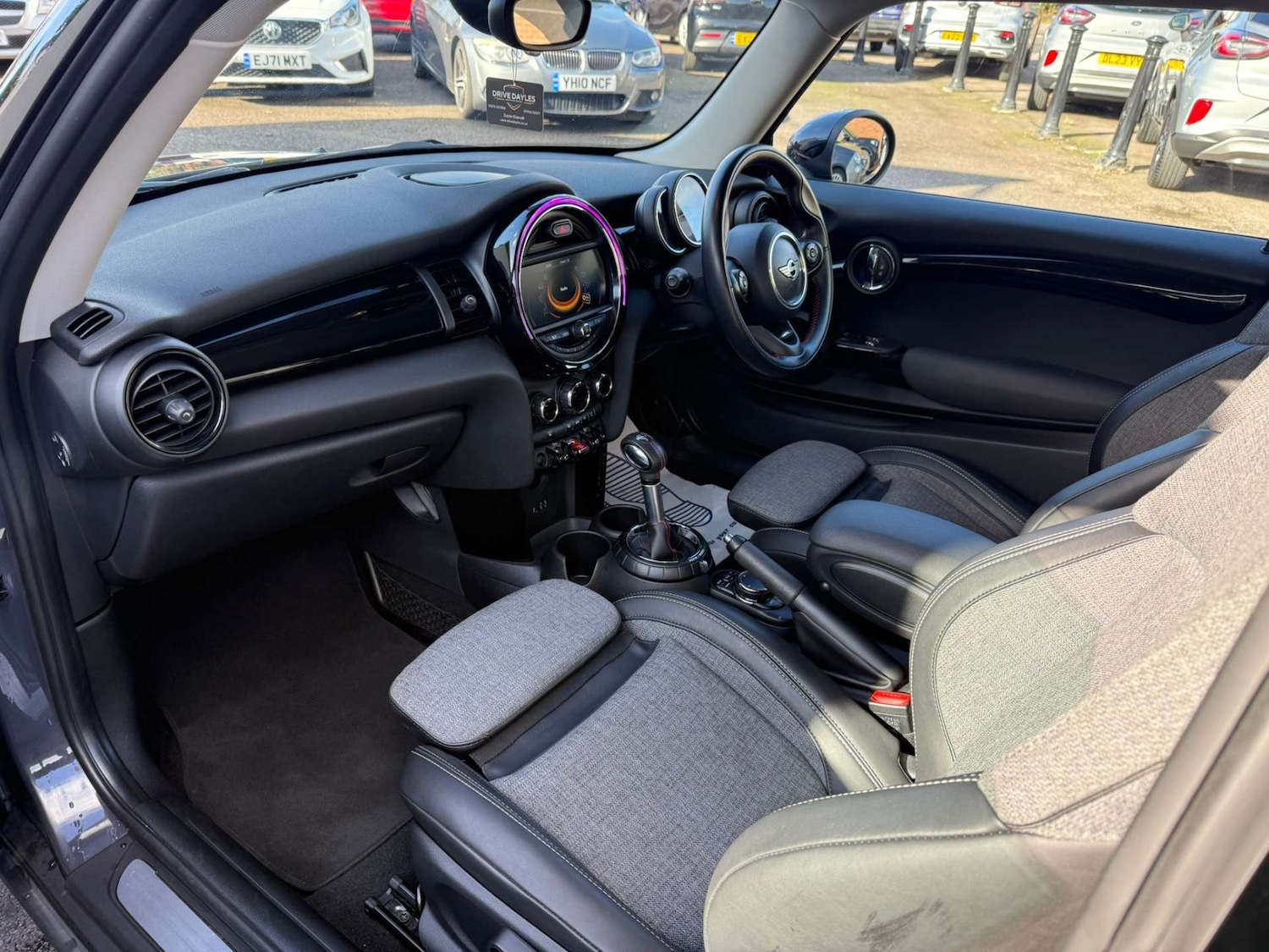 Used MINI Hatch 2017 for sale - 76437907: Photo 18