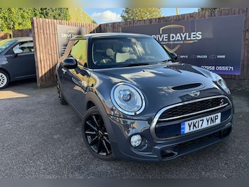Used MINI Hatch 2017 for sale - 76437907: Photo