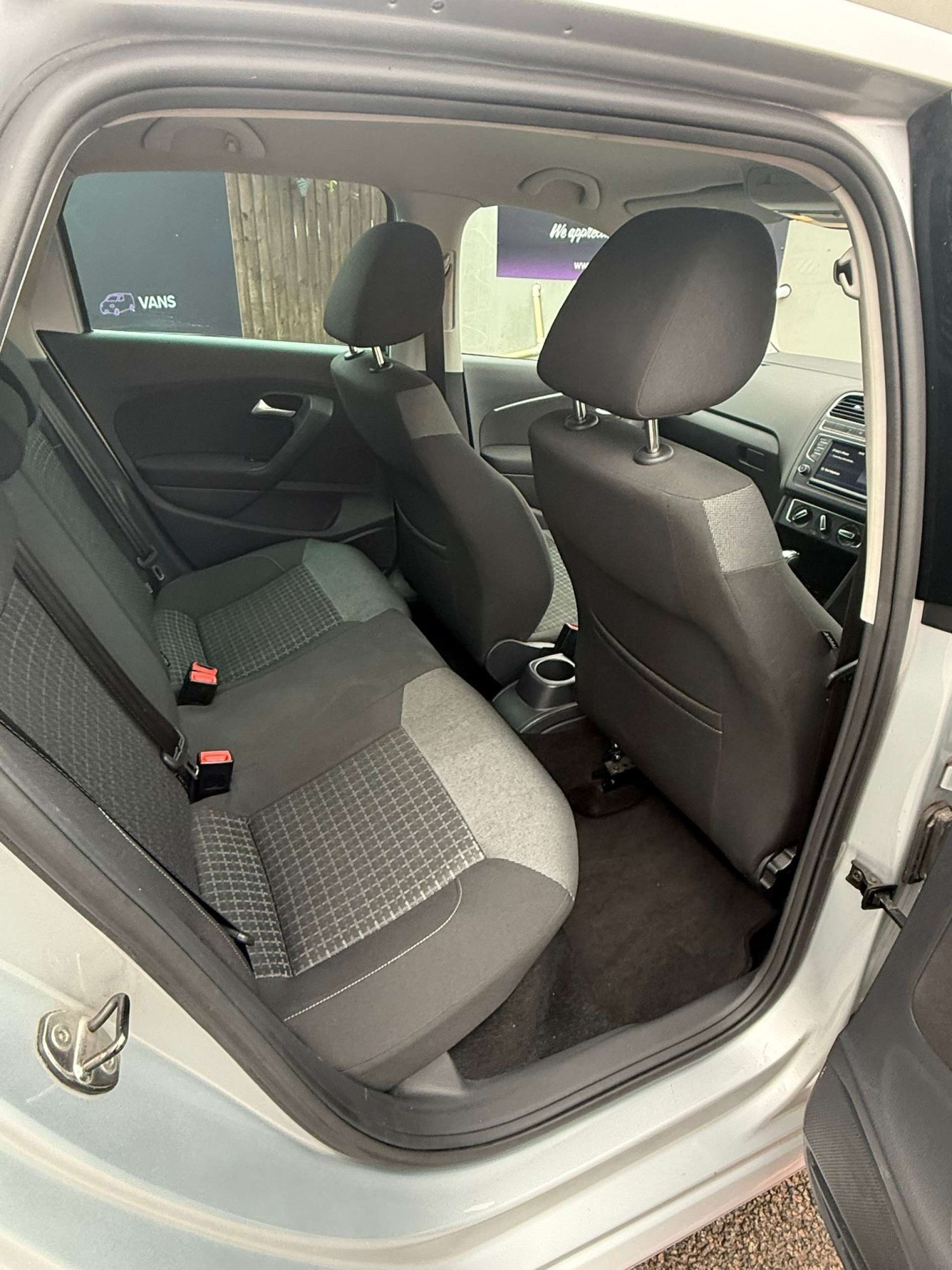 Used Volkswagen Polo 2017 for sale - 77778112: Photo 7